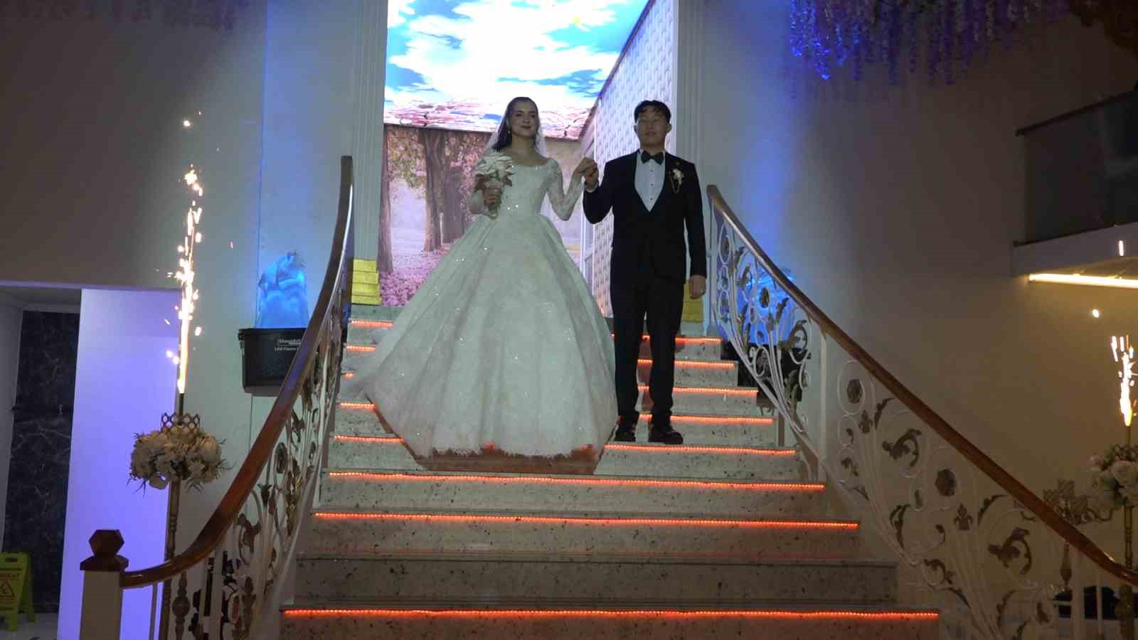 Güney Kore’den iş için geldiği Türkiye’ye damat oldu
