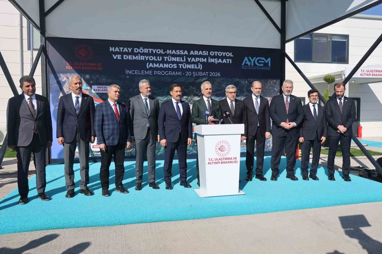Güneydoğu Anadolu ve Arap yarımadasını İskenderun Körfezi’ne doğrudan bağlayacak projede inşa çalışmalarına başlandı
Güneydoğu Anadolu ve Arap yarımadasını İskenderun Körfezi’ne doğrudan bağlayacak projede inşa çalışmalarına başlandı