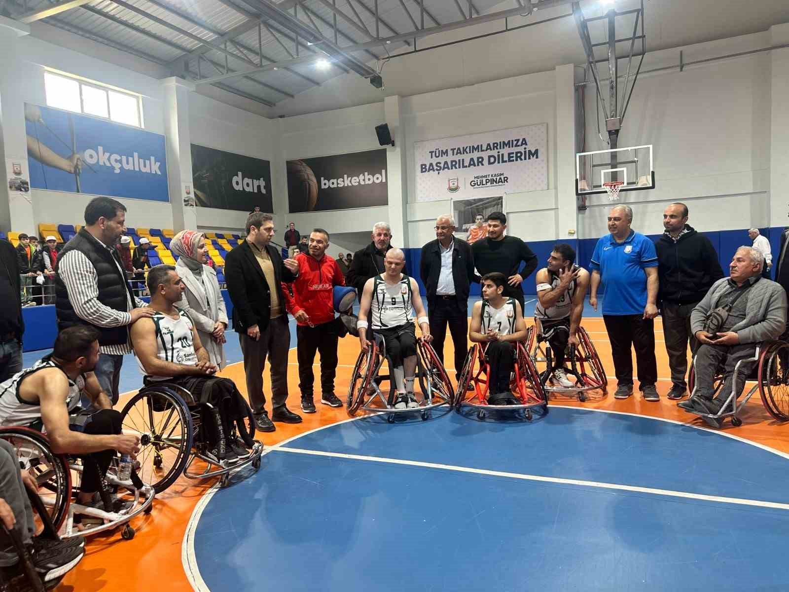 Güneydoğu derbisinde gülen taraf Şanlıurfa oldu
Güneydoğu derbisinde gülen taraf Şanlıurfa oldu