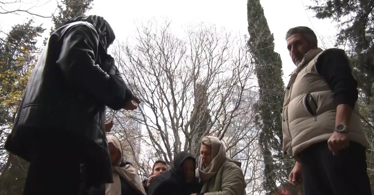 Güngören’de öldürülen Atlas Çağlayan’ın yakınları kabri başında dua etti
