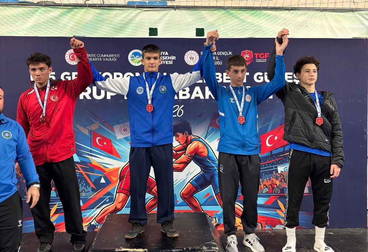 Güreşte Afyonkarahisar’ı 6 sporcu Türkiye şampiyonasında temsil edecek
