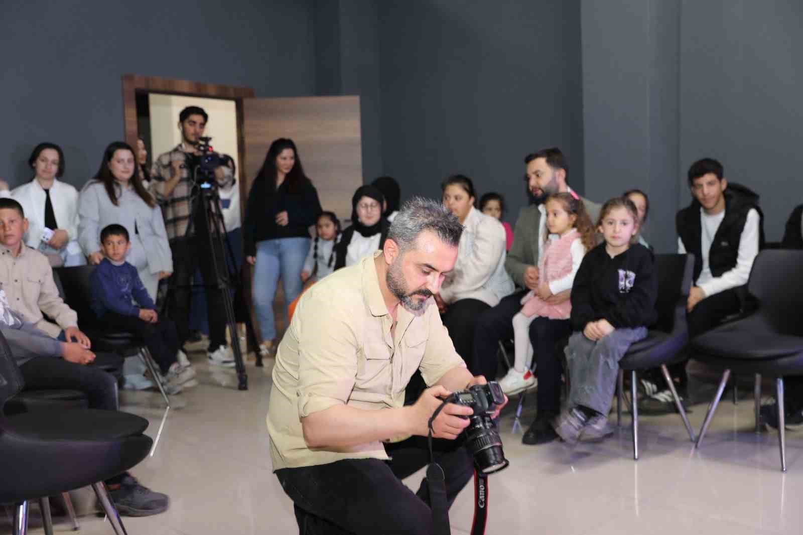 Güroymak MYO’dan özel çocuklar için fotoğraf etkinliği
