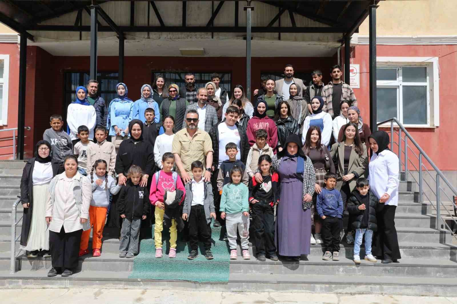 Güroymak MYO’dan özel çocuklar için fotoğraf etkinliği
