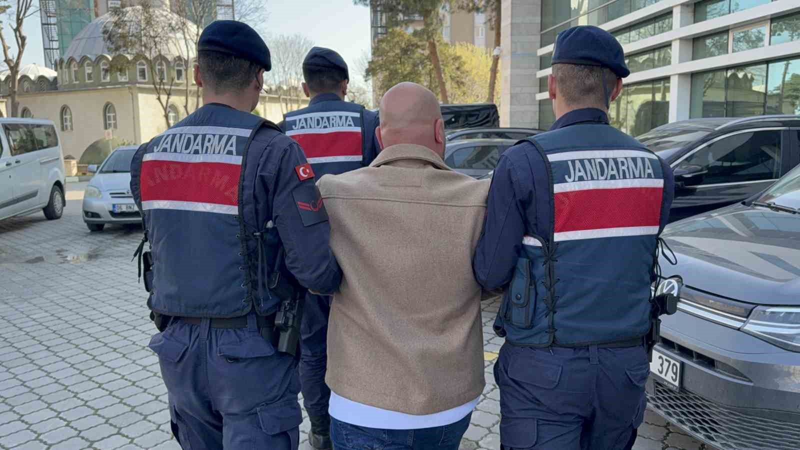 Gürültü kavgasında komşularını silahla vuran şahıs: "Edilen küfrün bedeli"
