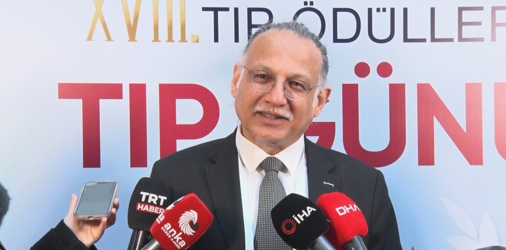 Güven Hastanesi’nden Tıp Bayramı’nda ödül töreni
Güven Hastanesi’nden Tıp Bayramı’nda ödül töreni