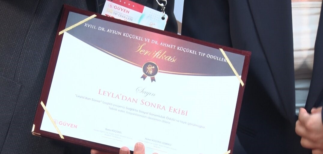 Güven Hastanesi’nden Tıp Bayramı’nda ödül töreni
Güven Hastanesi’nden Tıp Bayramı’nda ödül töreni