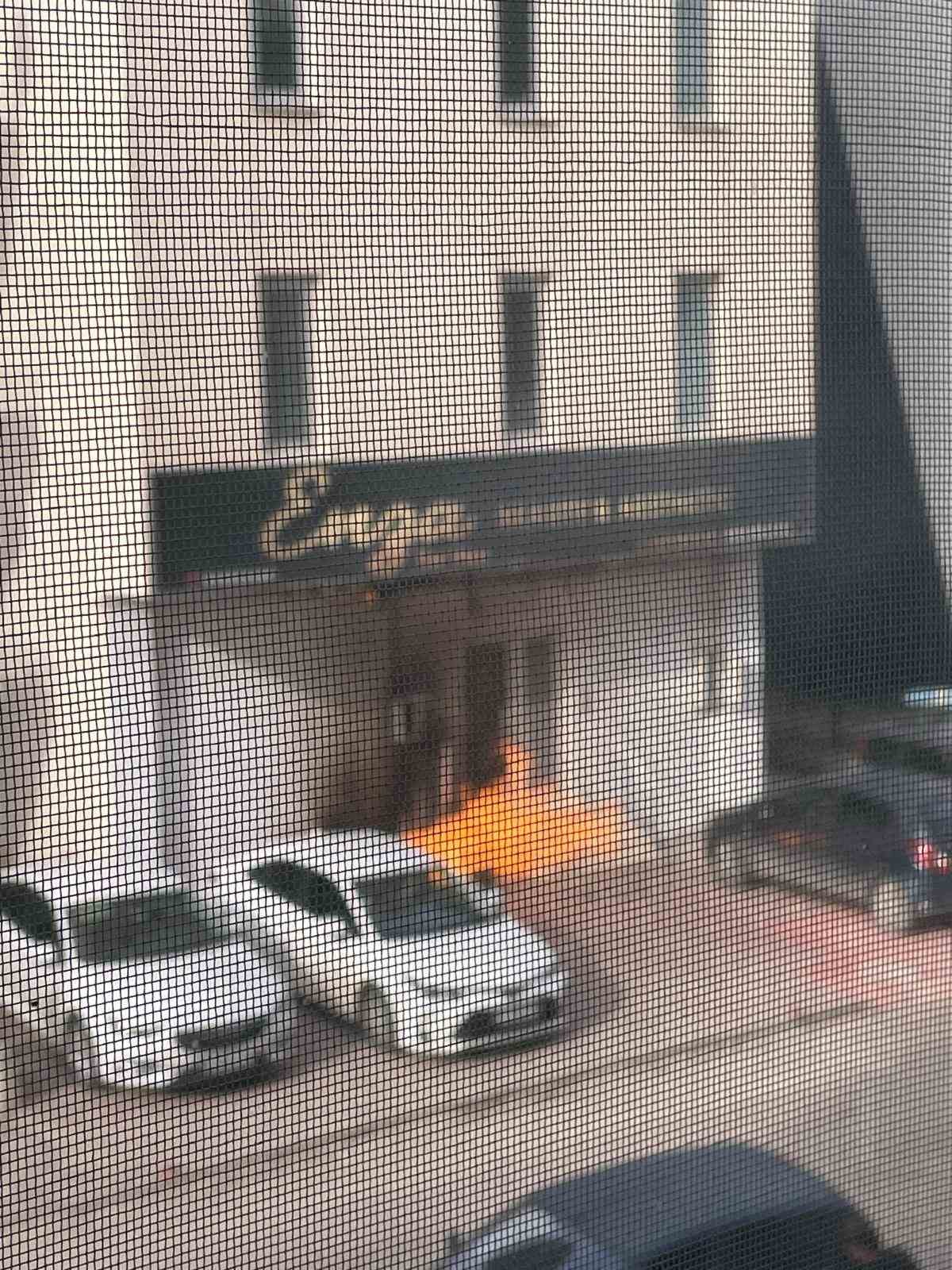 Güzellik merkezinin bulunduğu binada korku dolu anlar
