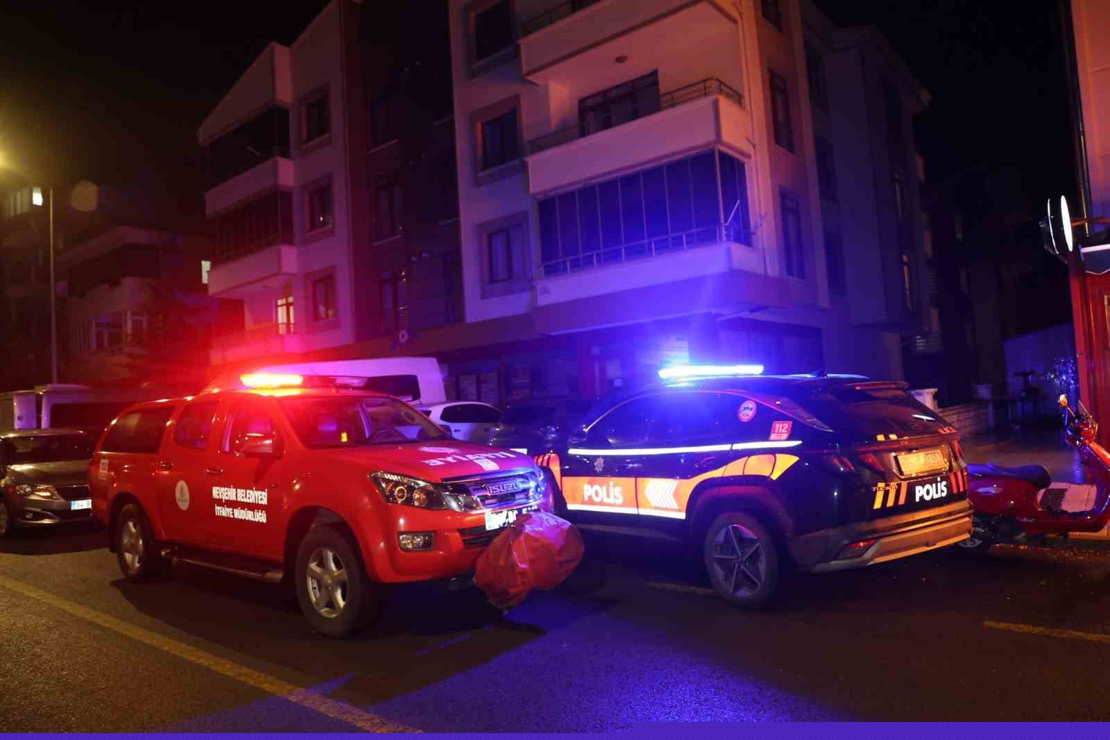 Haber alınamayan şahıs evinde ölü bulundu
