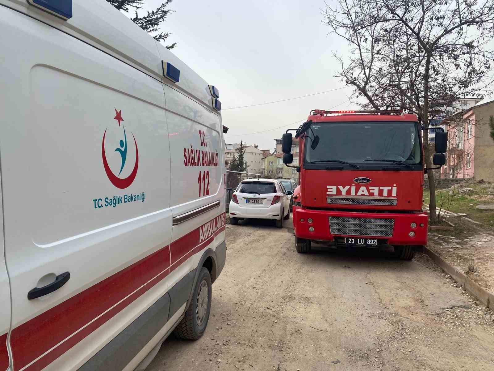 Haber alınamayan yaşlı kadın için ekipler seferber oldu: Banyoda düştüğü ortaya çıktı
