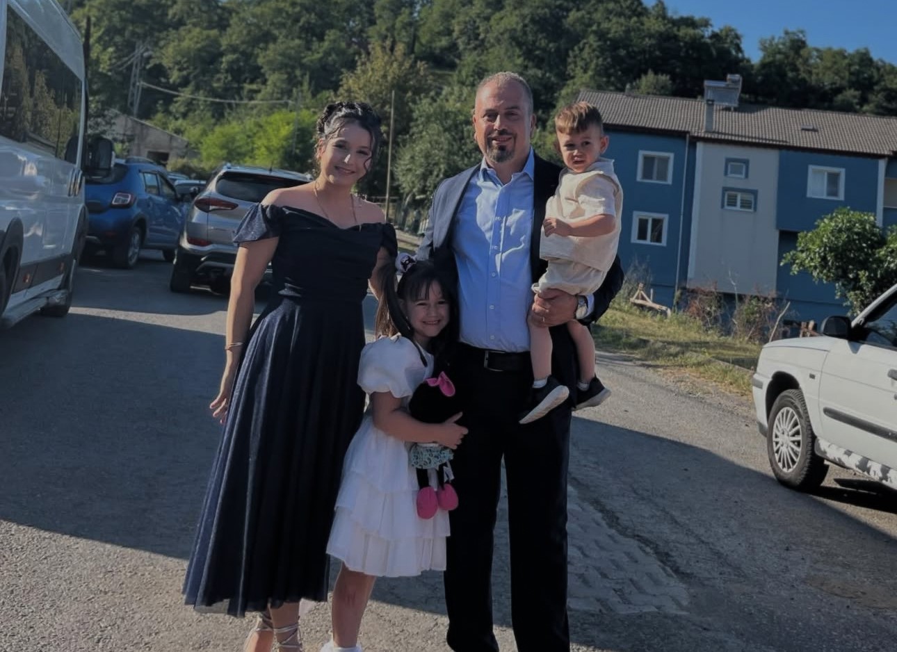 Habersiz değiştiği iddia edilen servisini ararken, 1. sınıf öğrencisi Ela hayattan koptu
