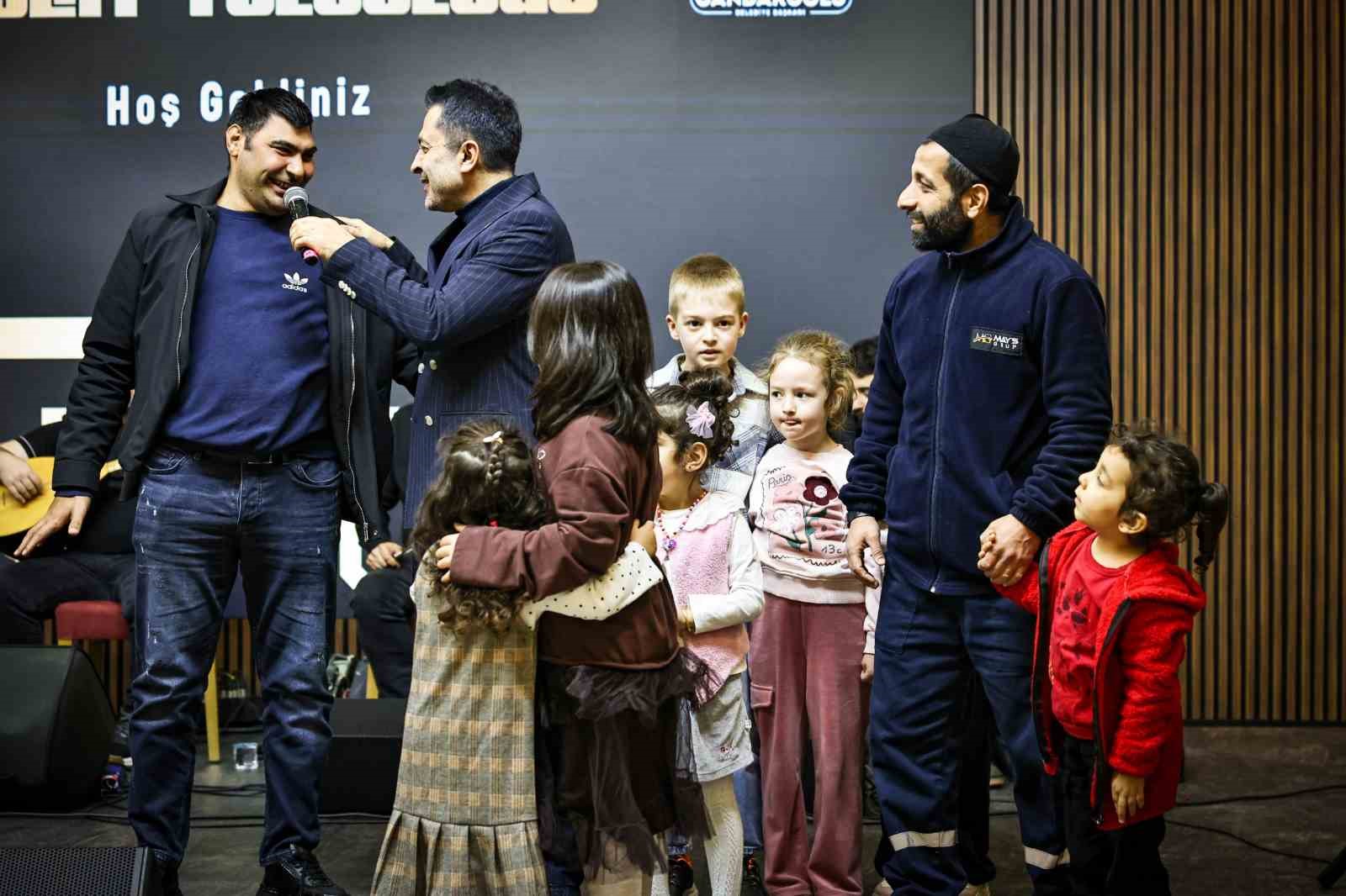 Hacı adayları, Arnavutköy’den dualarla uğurlandı
