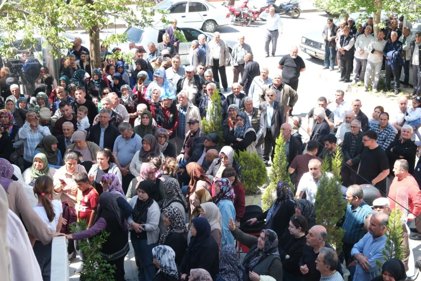 Hacı adayları dualarla kutsal topraklara uğurlandı
