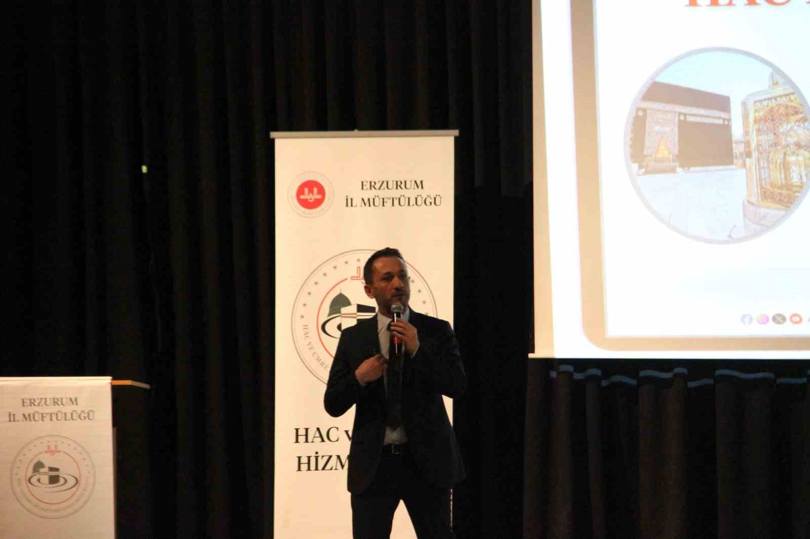 Hacı adaylarına bilgilendirme yapıldı
