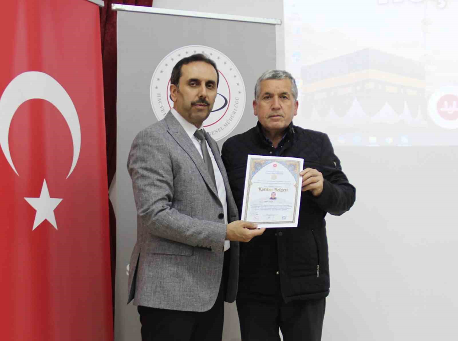 Hacı adaylarına Hac hazırlık semineri
