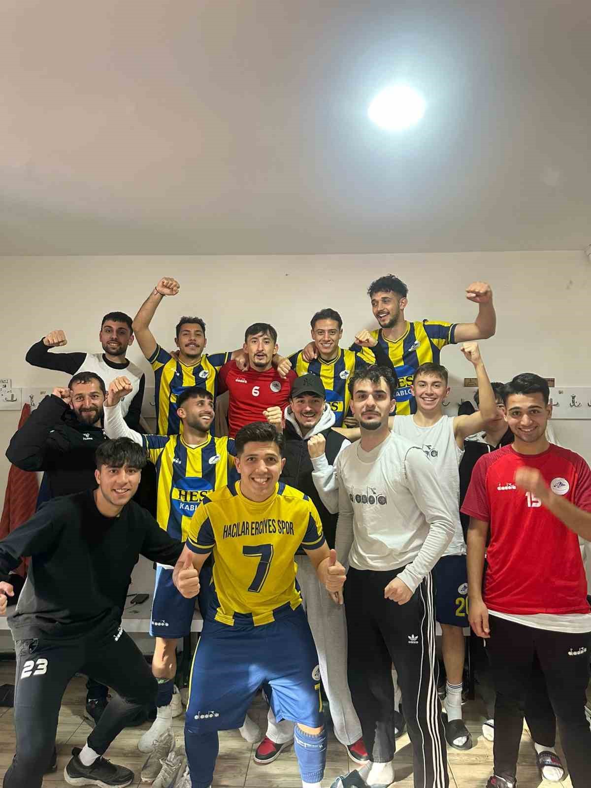 Hacılar Erciyesspor geriden gelip kazandı
Hacılar Erciyesspor geriden gelip kazandı