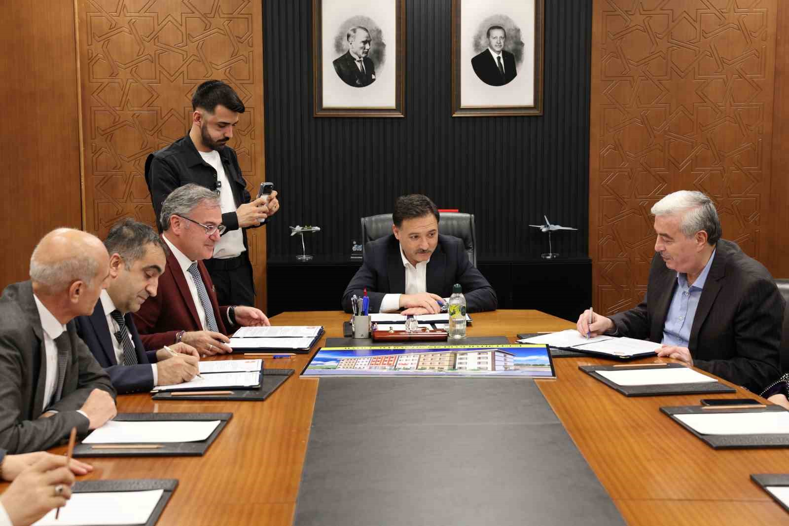 Hacılar’da 16 sınıflı yeni lise kuruluyor
