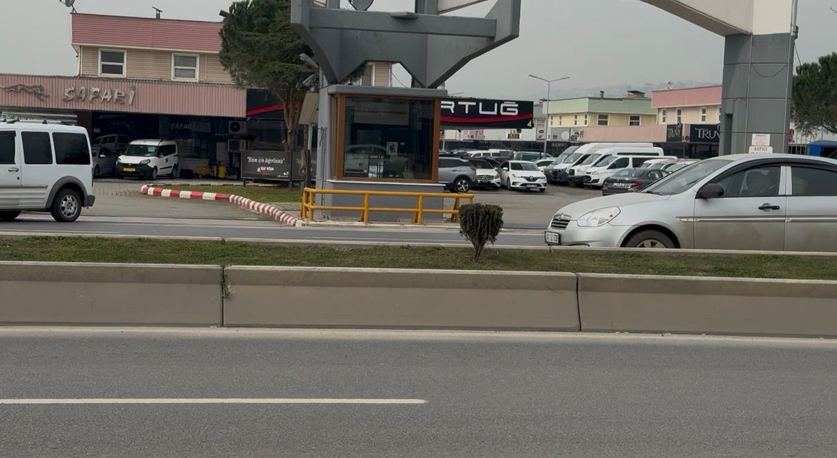 Haciz memurları boş dükkanla karşılaştı: Galerici ortadan kayboldu
