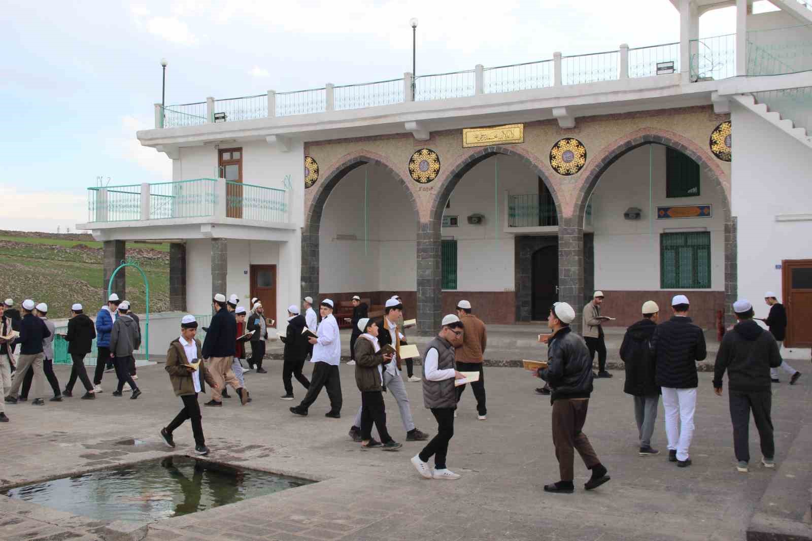 Hafızlık hayaline 95 günde kavuştu
