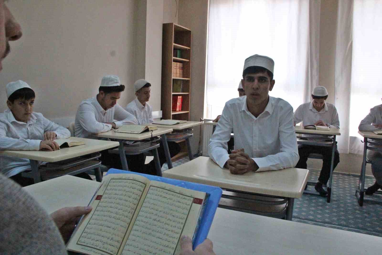 Hafızlık hayaline 95 günde kavuştu
