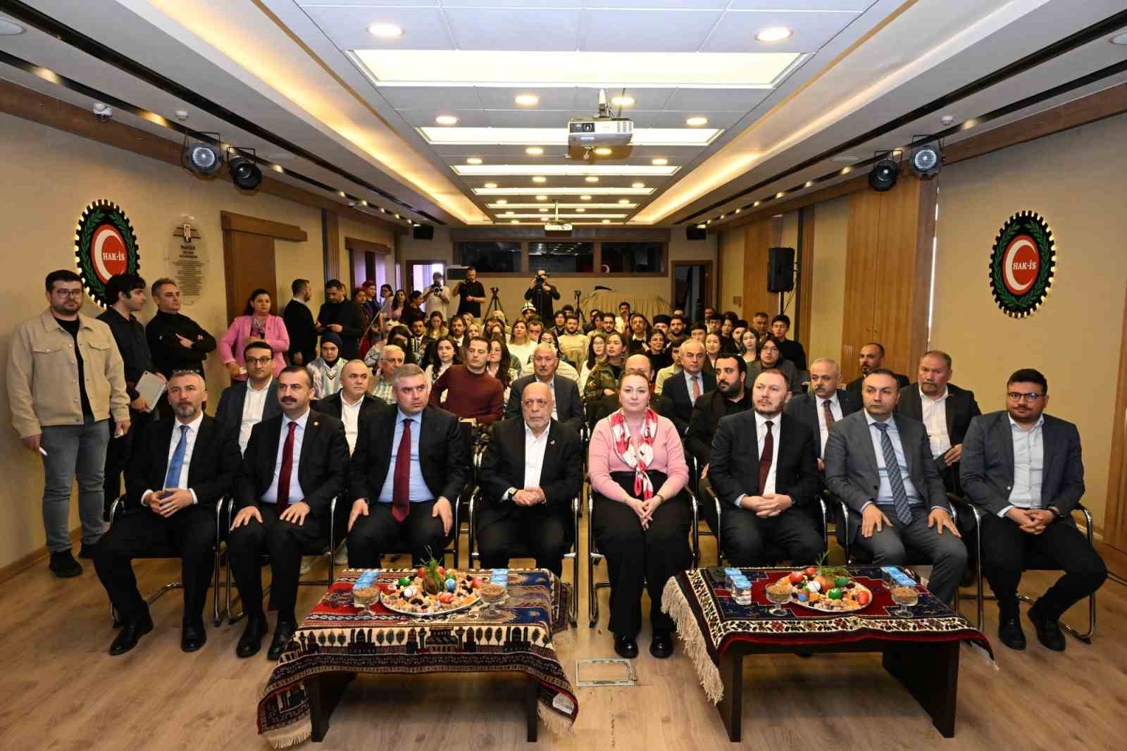 HAK-İŞ Başkanı Arslan: "Çatışmaların hatta ölümlerin olduğu Nevruzları unutmadık, Allah’a şükür Nevruz’u normalleştirdik"
