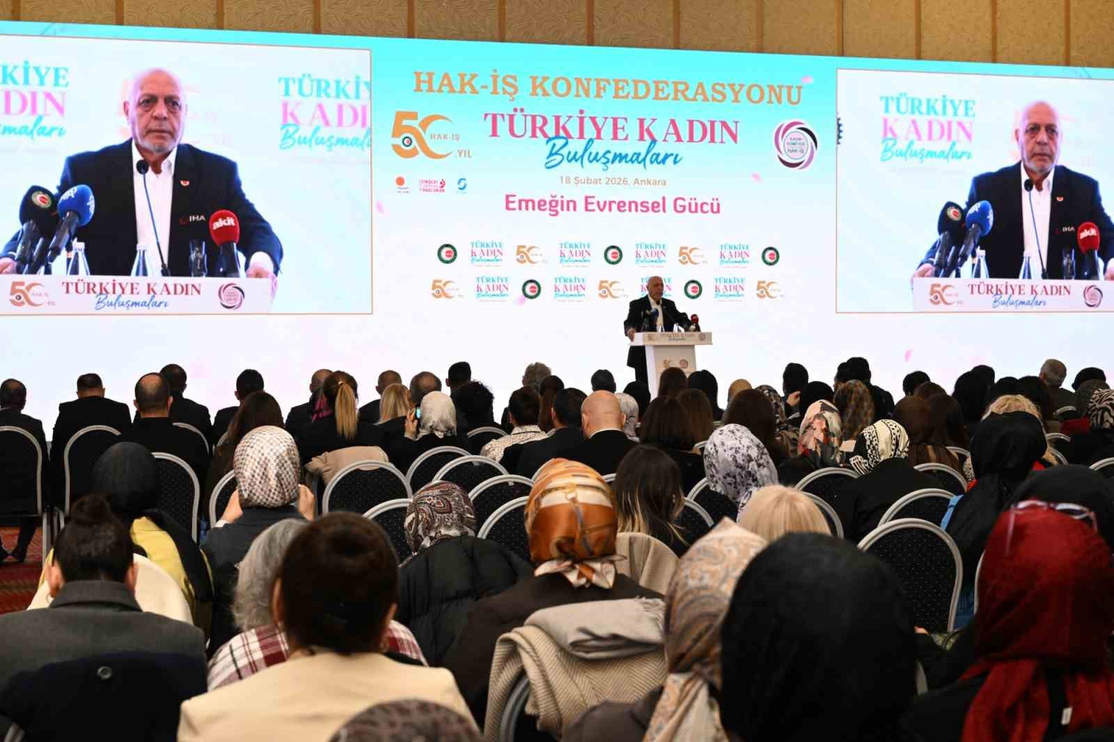 HAK-İŞ Genel Başkanı Arslan: "Sendikalaşma oranında kadınlar çok geride"
HAK-İŞ Genel Başkanı Arslan: "Sendikalaşma oranında kadınlar çok geride"