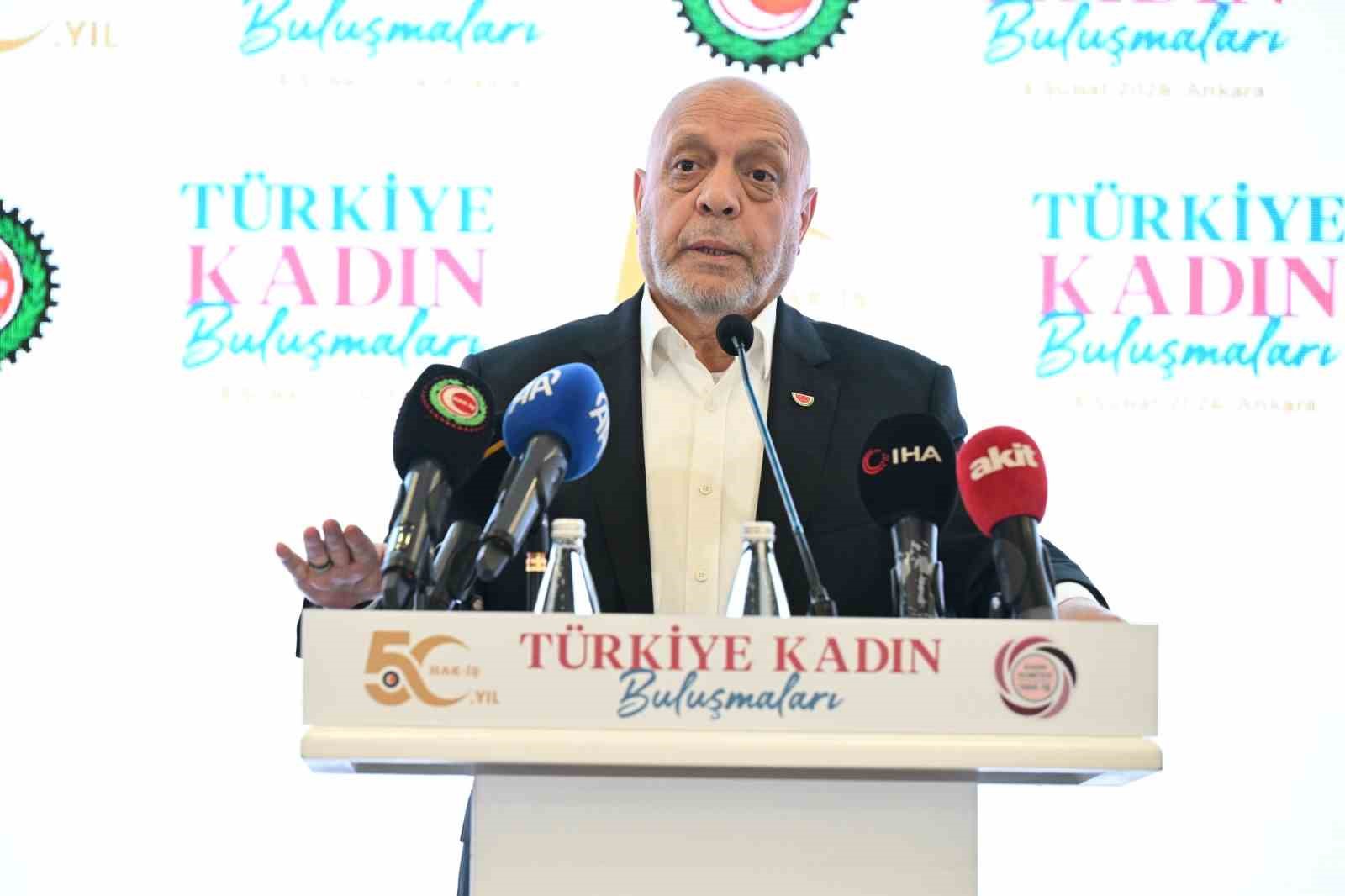 HAK-İŞ Genel Başkanı Arslan: "Sendikalaşma oranında kadınlar çok geride"
HAK-İŞ Genel Başkanı Arslan: "Sendikalaşma oranında kadınlar çok geride"