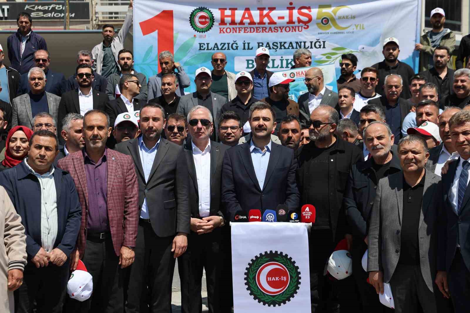 Hak-İş Konfederasyonu Başkan Yardımcısı Kayabaş: "İşçi arkadaşlarımız için mutlak iş güvencesini sağlayan sisteme geçilmesini öneriyoruz"
