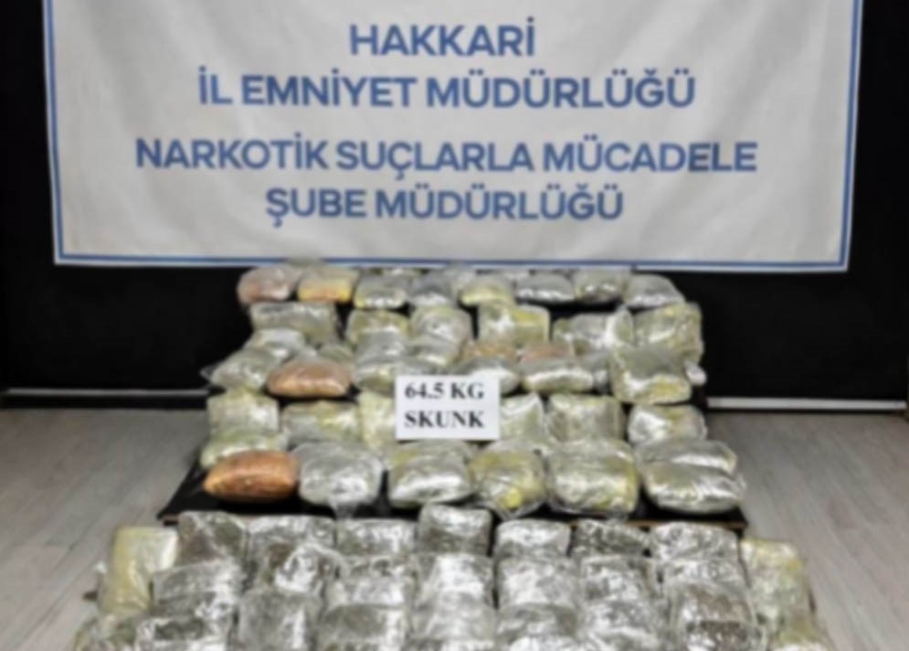 Hakkari’de 64,5 kilogram skunk ele geçirildi
