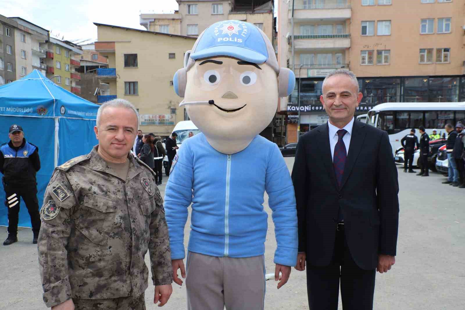 Hakkari’de Polis Haftası etkinliğine yoğun ilgi
