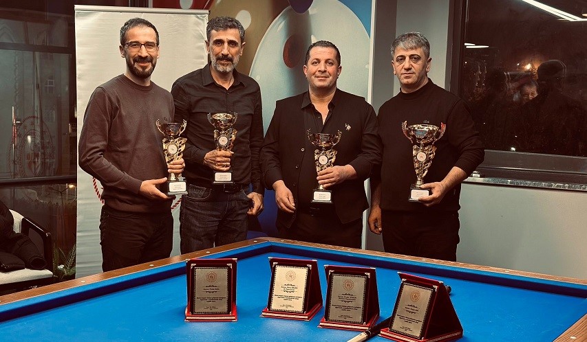 Hakkari’de üç bant bilardo heyecanı
Hakkari’de üç bant bilardo heyecanı