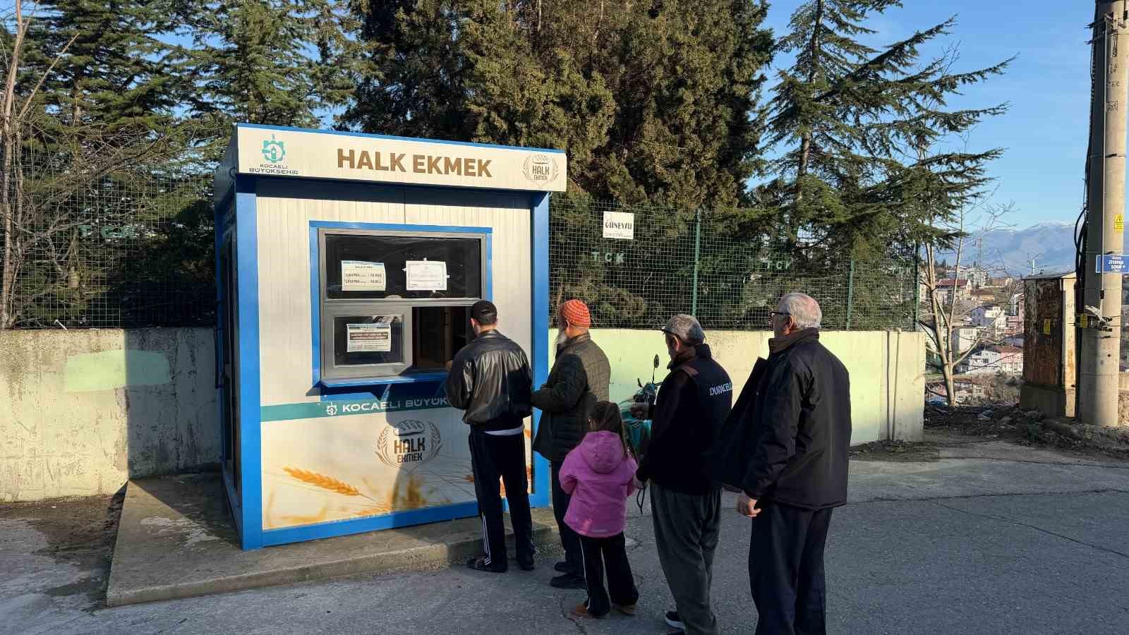 Halk Ekmek’te ağ genişliyor: Günlük üretim 16 bini aştı, Ramazan pidesi 20 TL
