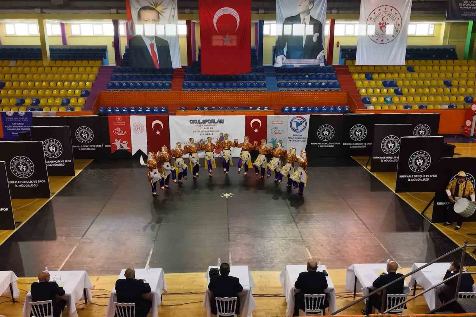 Halk oyunları yarışmasında hünerler sergilendi, kültürel değerler tanıtıldı
