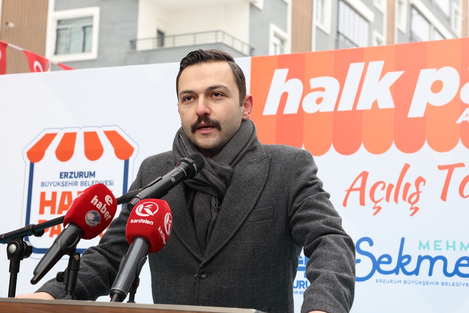 Halk Pazarı’nın 12’nci şubesi Aşkale’de açıldı
Halk Pazarı’nın 12’nci şubesi Aşkale’de açıldı