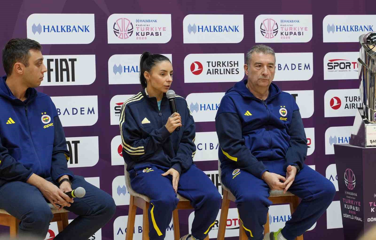 Halkbank Kadınlar Türkiye Kupası final karşılaşması öncesi basın toplantısı düzenlendi
