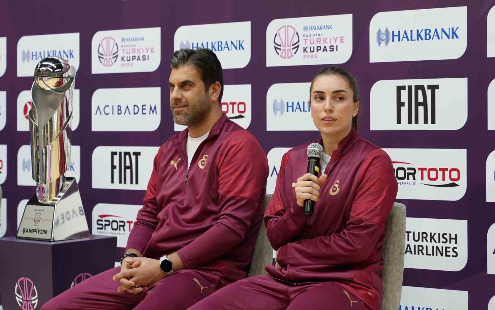 Halkbank Kadınlar Türkiye Kupası final karşılaşması öncesi basın toplantısı düzenlendi
