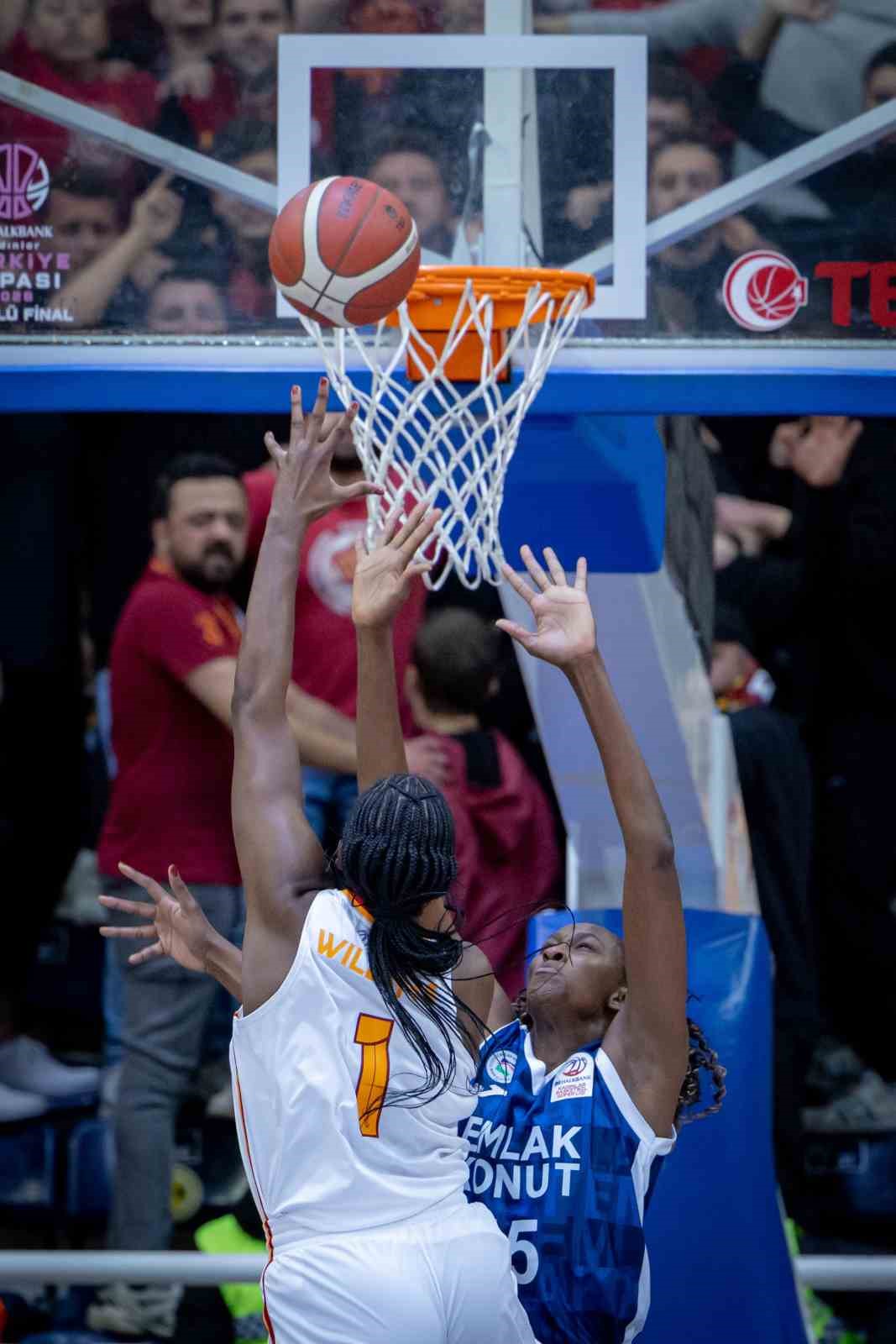 Halkbank Kadınlar Türkiye Kupası: Galatasaray: 66 - Emlak Konut: 64
