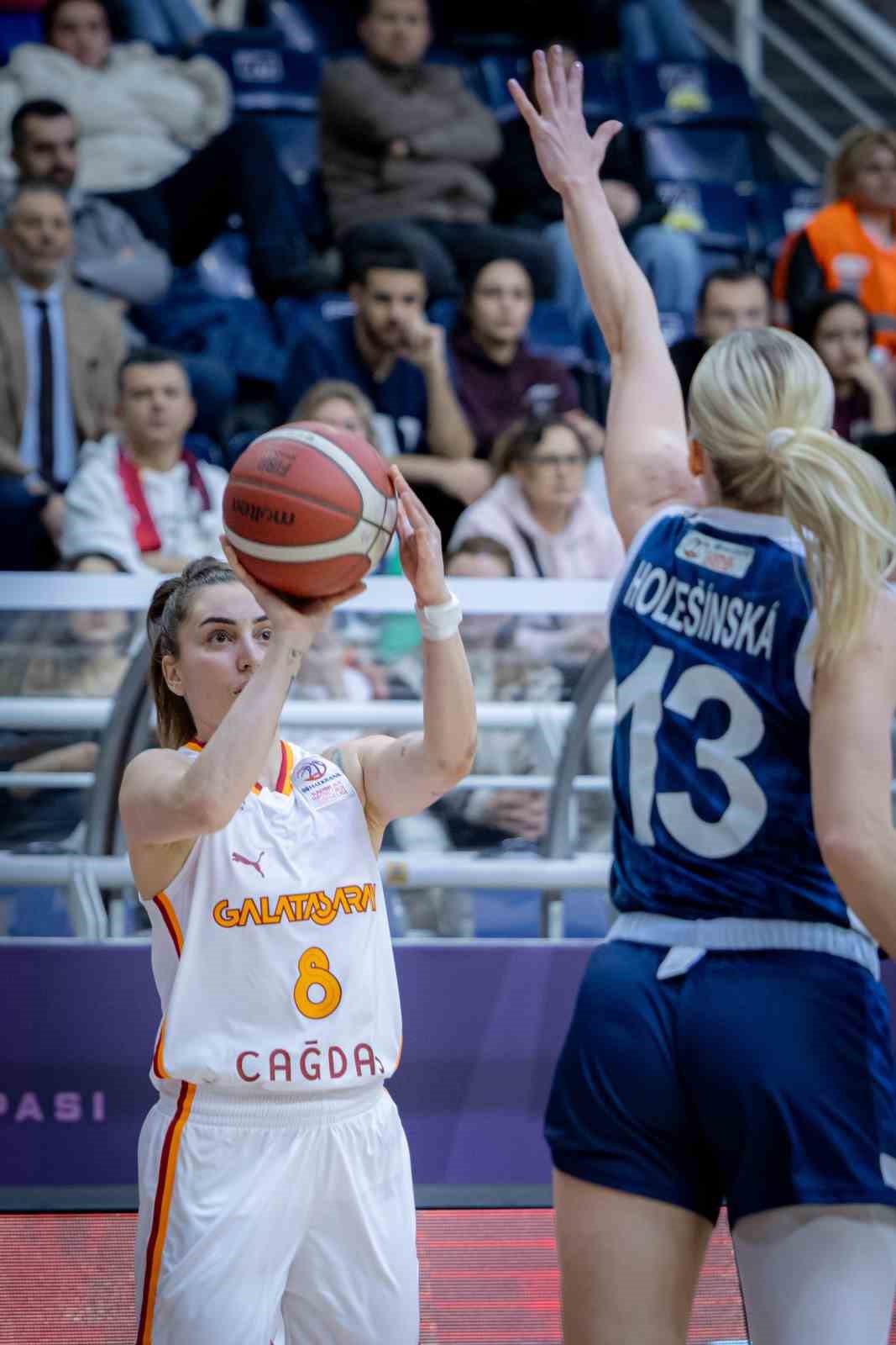 Halkbank Kadınlar Türkiye Kupası: Galatasaray: 66 - Emlak Konut: 64
