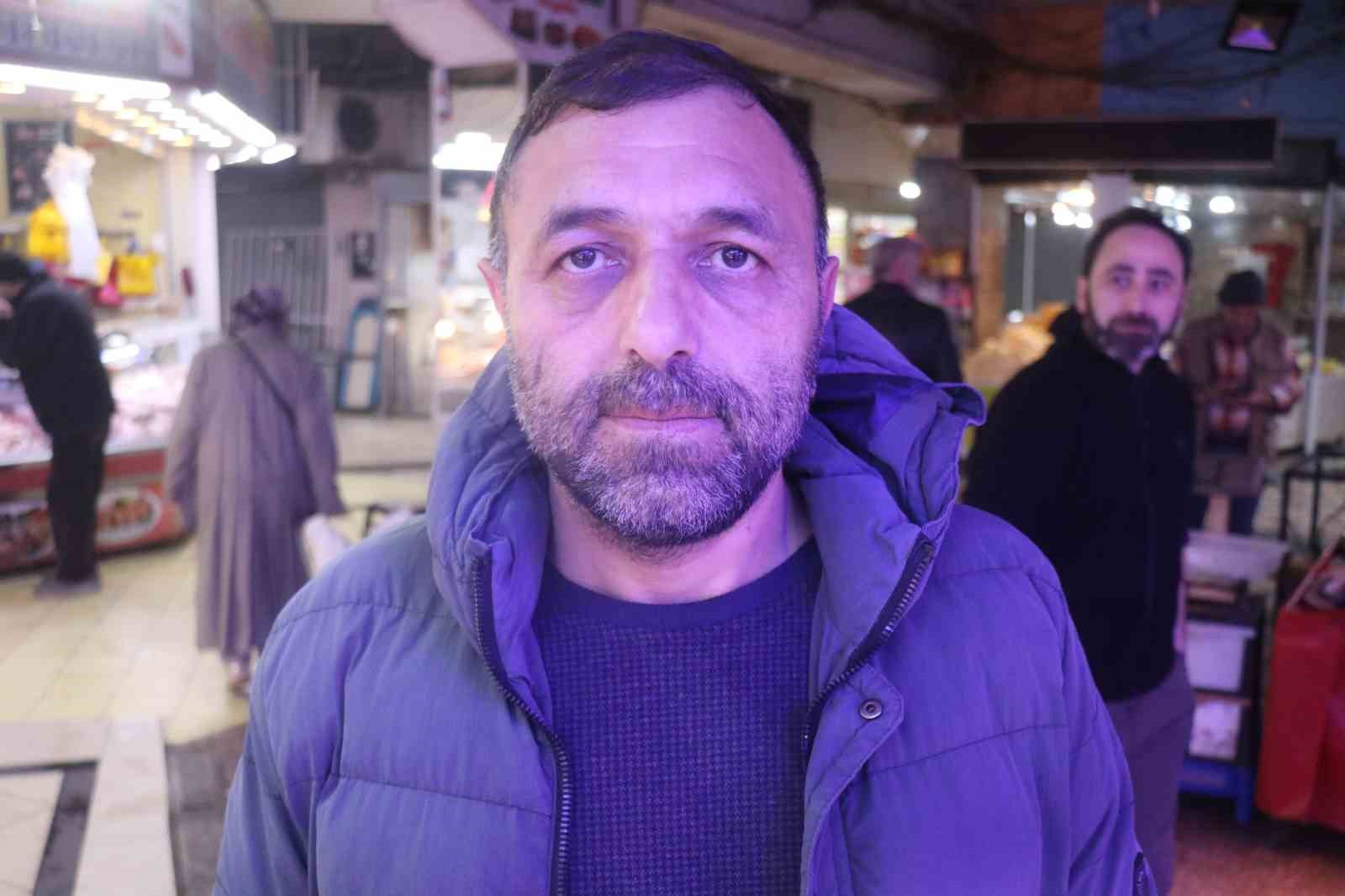 Hamsi tezgahlardaki tahtına yeniden oturdu
