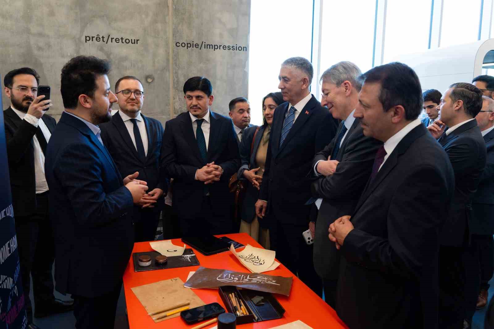 Hane İslam Sanatları Sergisi Paris’te
