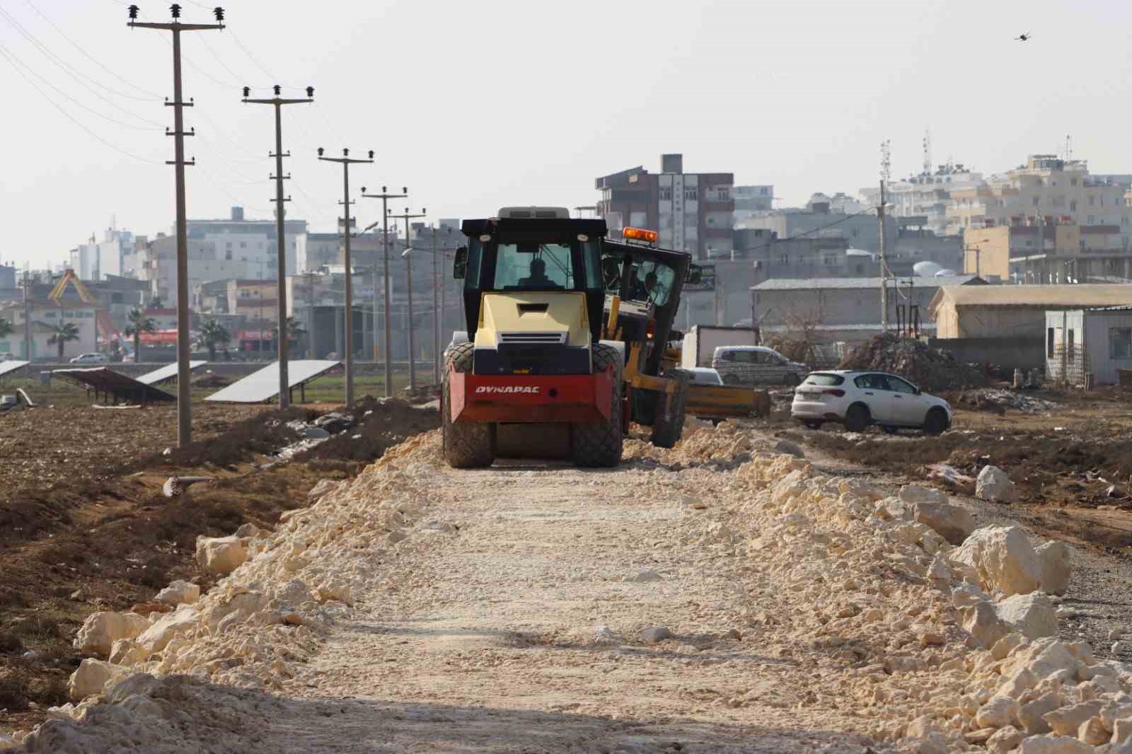 Harran Ovası’nda yol çilesi tarihe karışıyor
