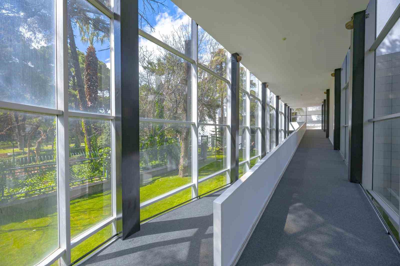 Hasan Ali Yücel Kütüphanesi hizmete girdi
