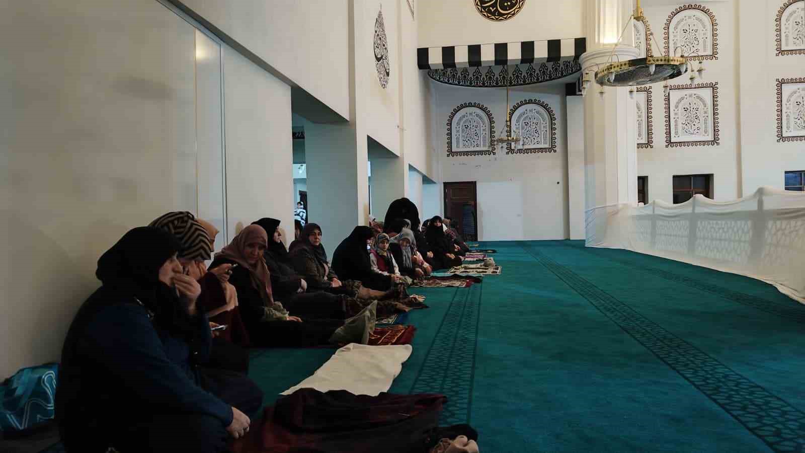 Hasköy’de ilk teravih namazı eda edildi
