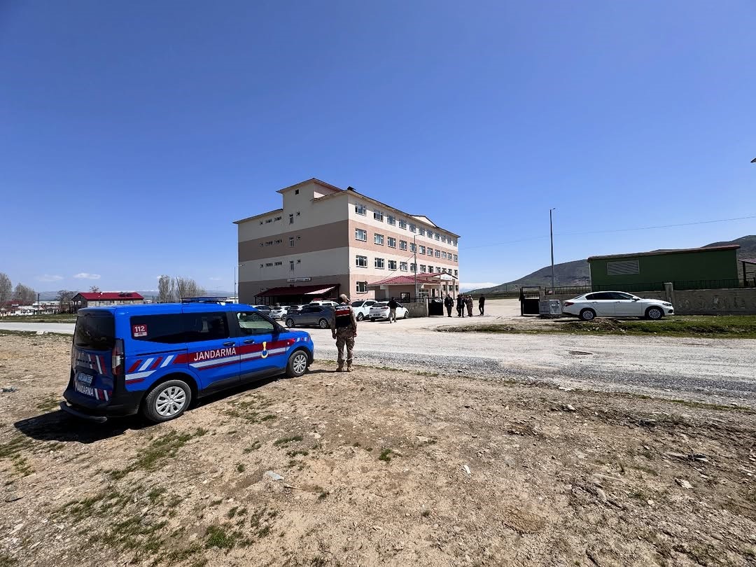 Hasköy’de okul güvenliği masaya yatırıldı, Kaymakam Güney sahaya indi
