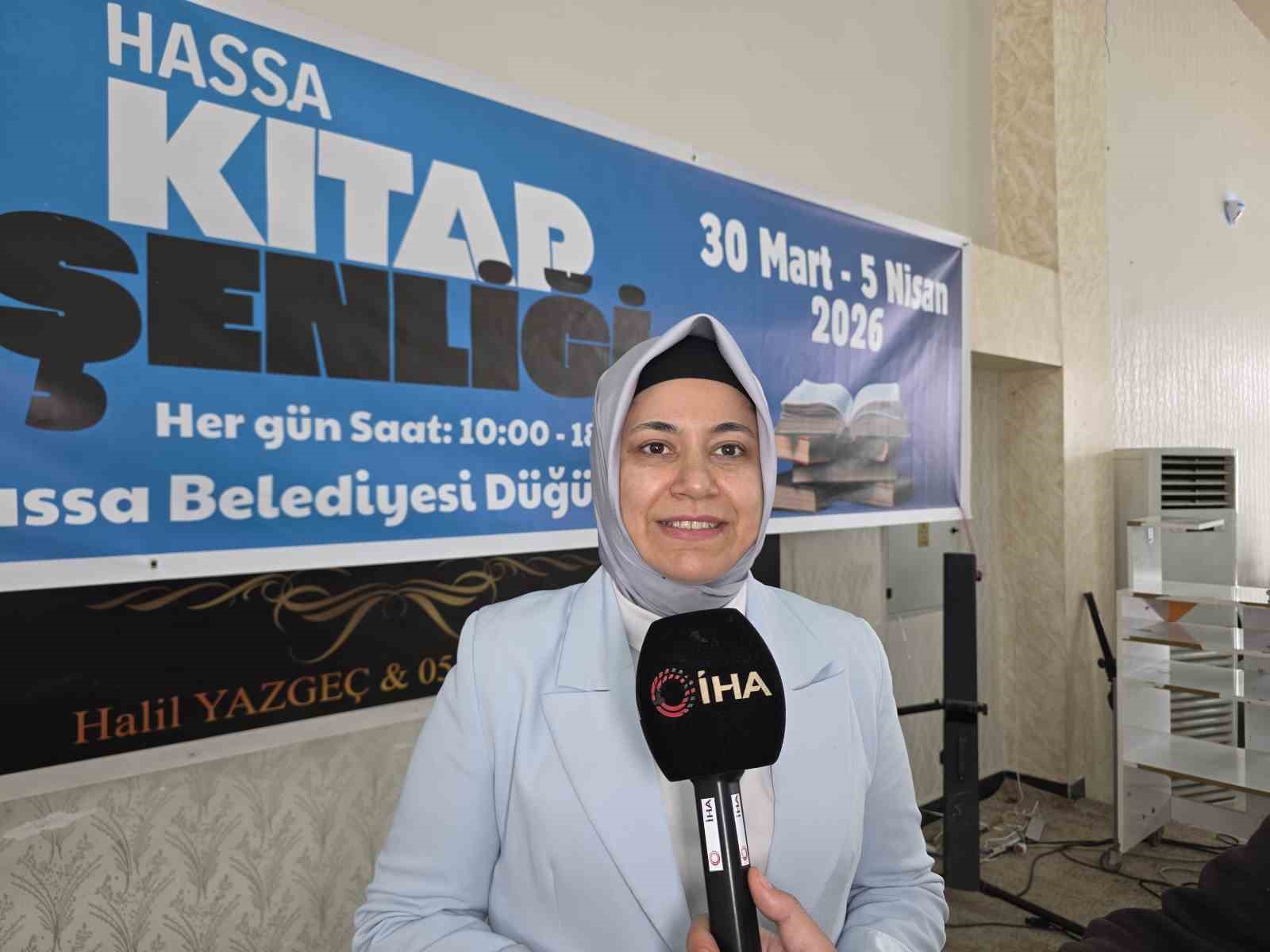 Hassalı yazarın söyleşisi hemşerilerinden yoğun ilgi gördü
