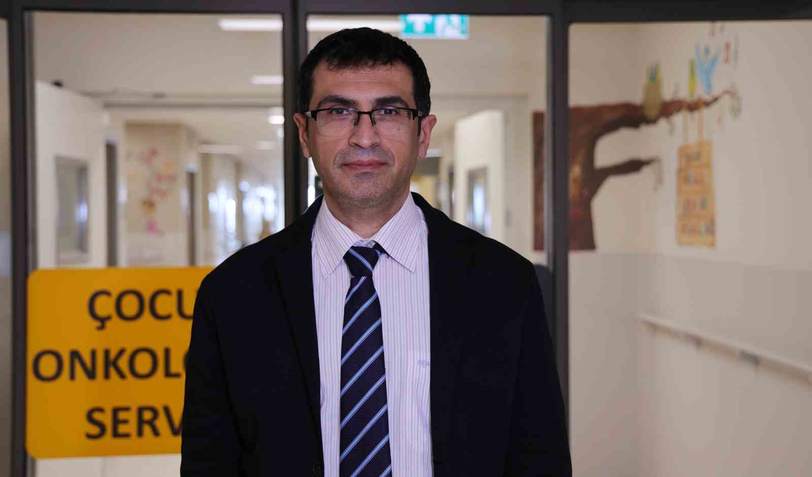 Hasta yataklarında okula gidemeyen çocuklar, bu atölyelerde el becerilerini geliştiriyor
