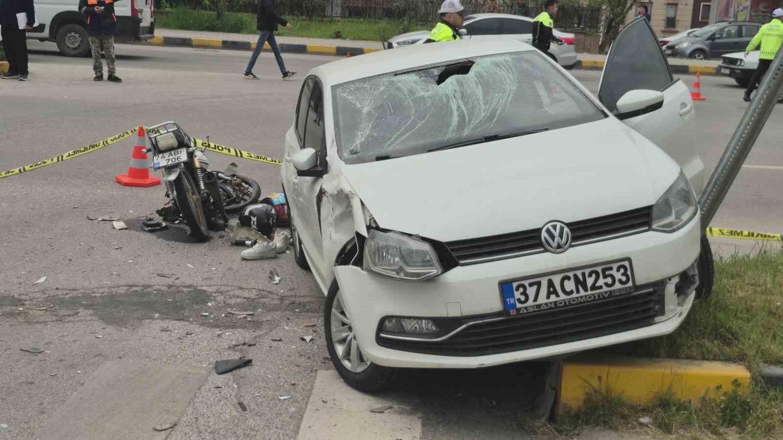 Hastane yolunda feci kaza: 3 yaralı
