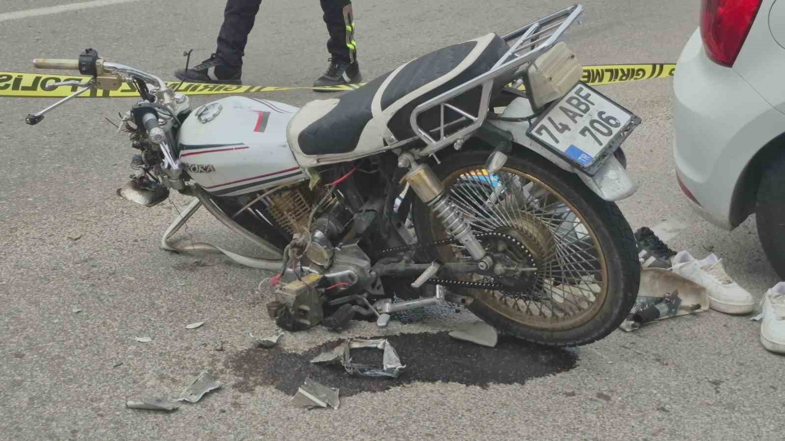 Hastane yolunda feci kaza: 3 yaralı
