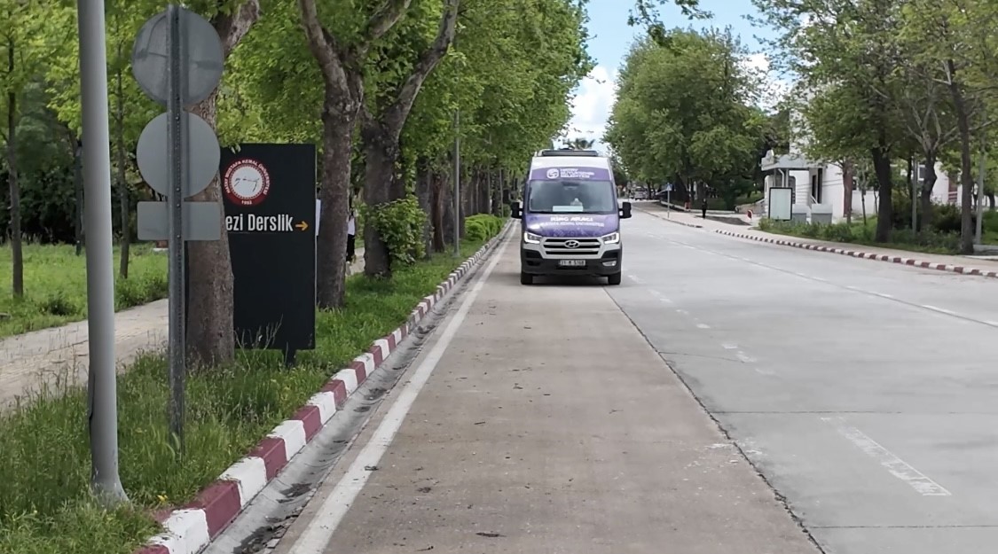 Hatay Büyükşehir Belediyesi, öğrencilerin ulaşımını kolaylaştıracak KAMBÜS’ü hizmete aldı
