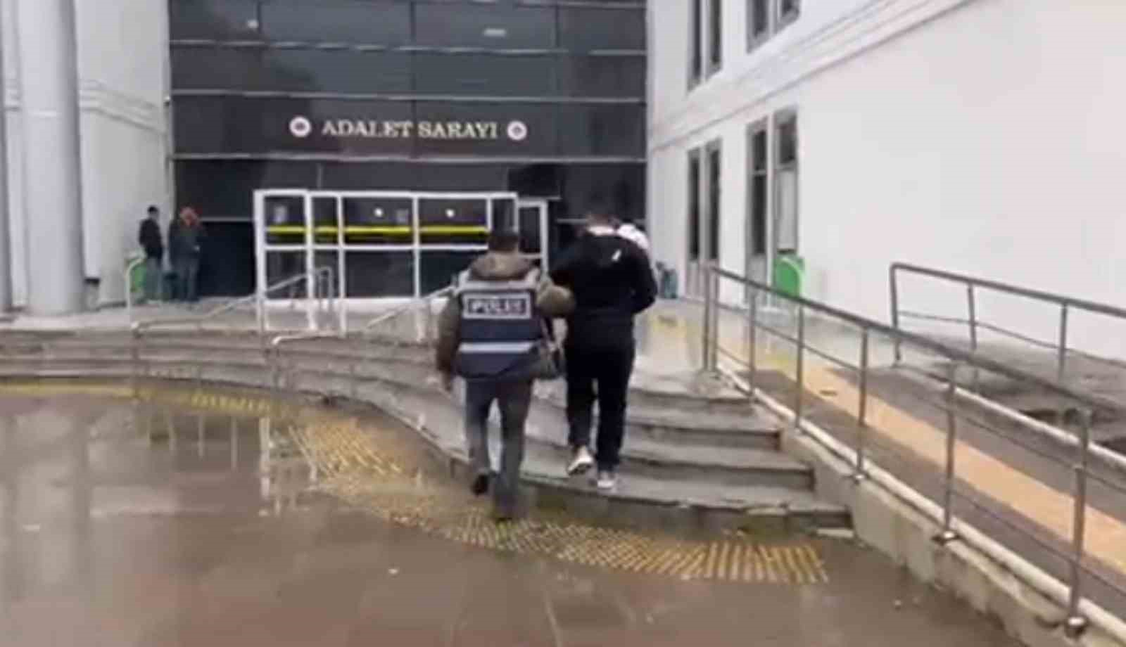 Hatay’da hapis cezasıyla aranan 3 kişi yakalandı
