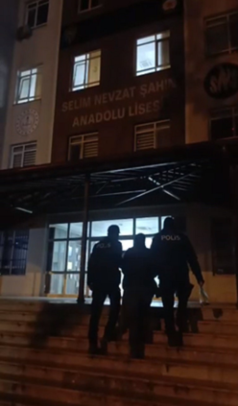 Hatay’da hapis cezasıyla aranan 5 kişi yakalandı
